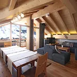 Chalet Les Grizzly *
