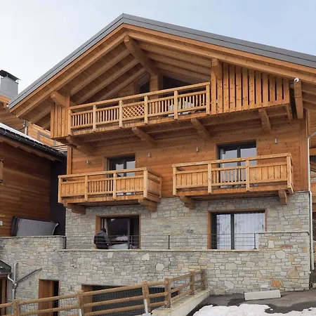 Sunweb - Les Grizzly Horská chata